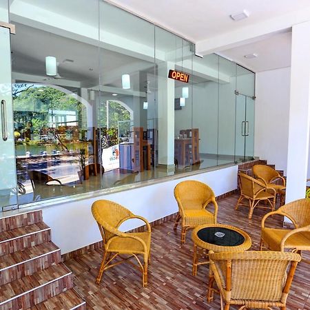 Citrus Cafe & Restaurant Hotel Kandy Eksteriør billede
