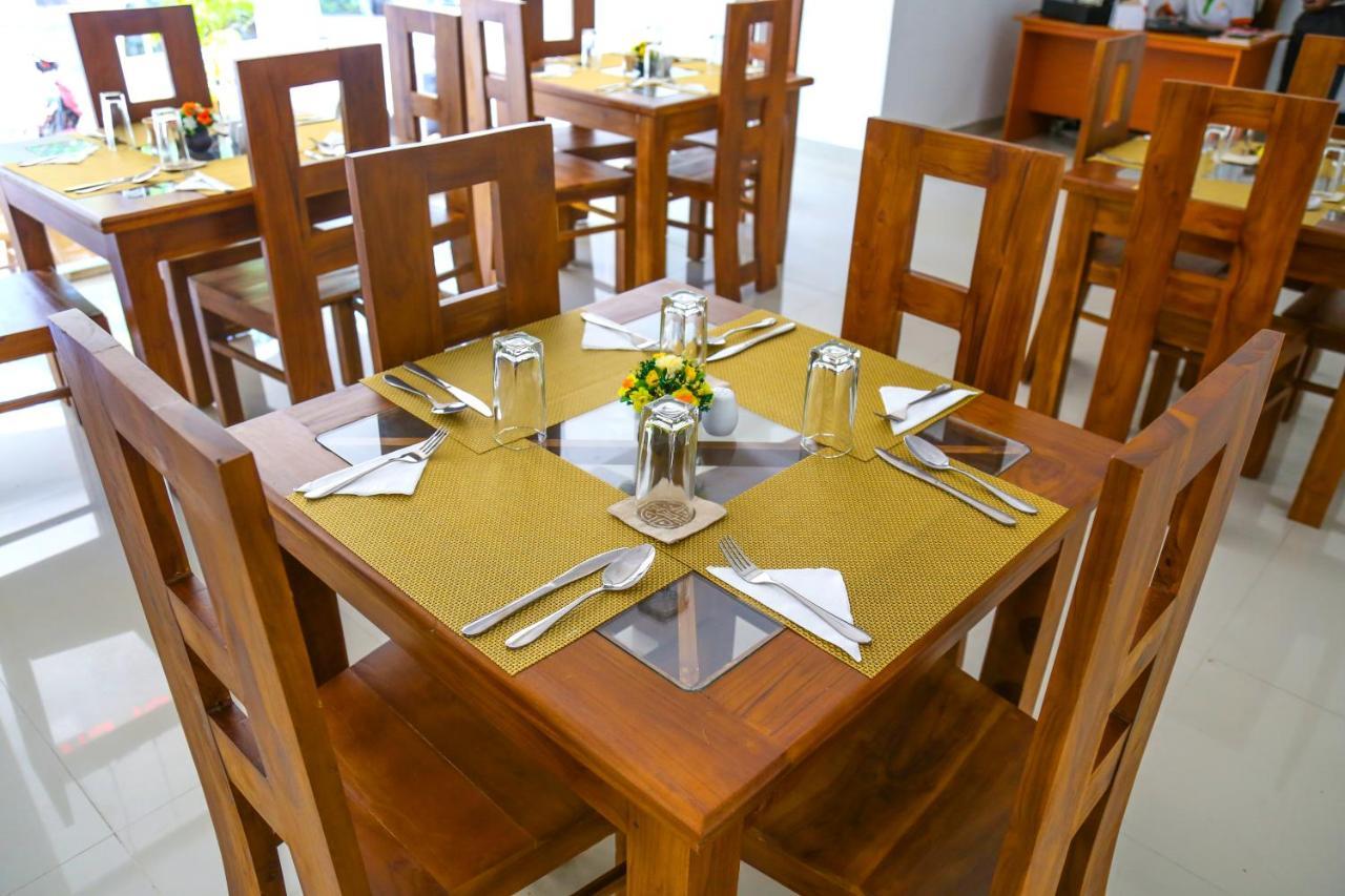 Citrus Cafe & Restaurant Hotel Kandy Eksteriør billede