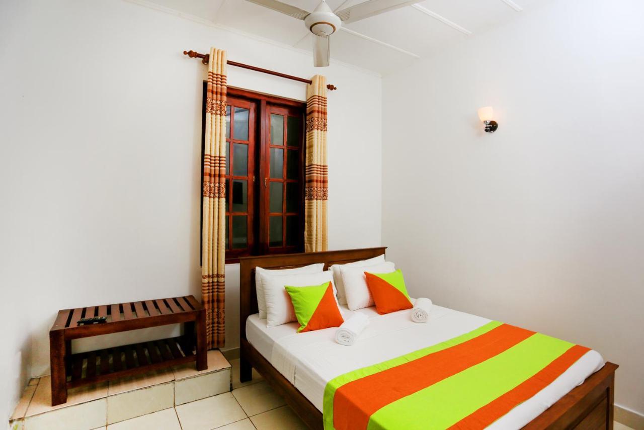 Citrus Cafe & Restaurant Hotel Kandy Eksteriør billede