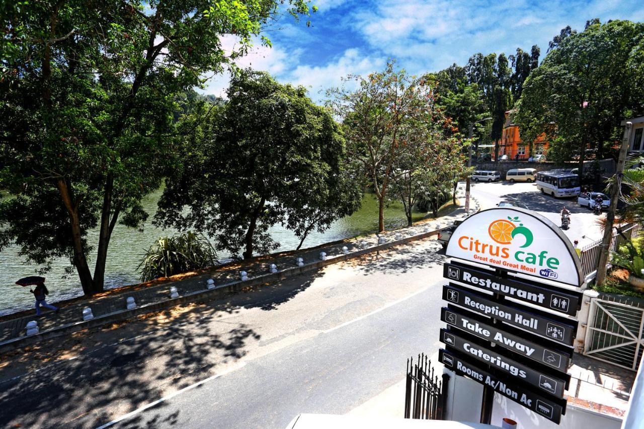 Citrus Cafe & Restaurant Hotel Kandy Eksteriør billede